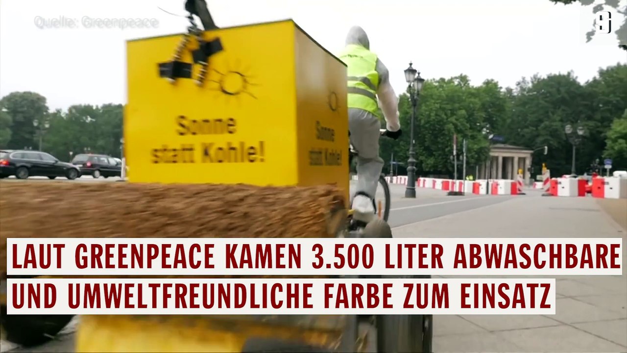 Greenpeace Aktion in Berlin Mit tausenden Litern Farbe gegen Kohleenergie