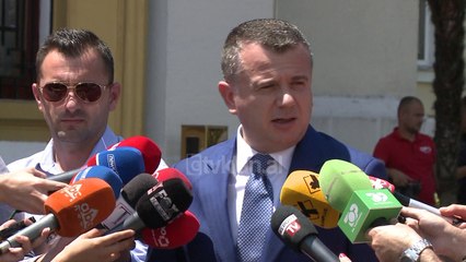 Opozita bojkoton Kuvendin: U manipulua votimi per teatrin