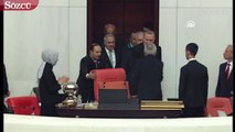 Cumhurbaşkanı Erdoğan Meclis Başkanlığı kürsüsünde