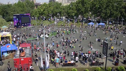 الأرمن في جميع أنحاء العالم يحتفلون بيوم رش المياه أو“فاردافار"