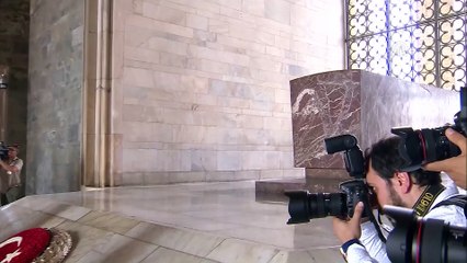 Cumhurbaşkanı Erdoğan, Anıtkabir'de (2)