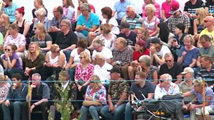 Литовская пара выиграла чемпионат по переноске жен в Финляндии