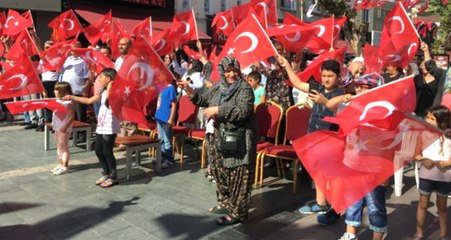 Cumhurbaşkanı Erdoğan'ın Yemini, Kasımpaşa'da Dev Ekranlardan İzlendi