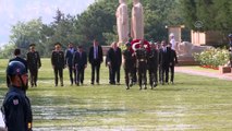 Cumhurbaşkanı Erdoğan Anıtkabir'i ziyaret etti (4)- ANKARA