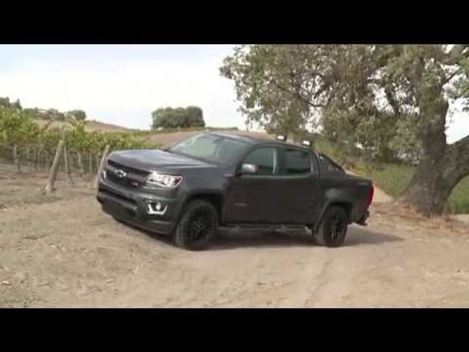 2016 Chevrolet Colorado Trail Boss Duramax Diesel Exterior Design | AutoMotoTV