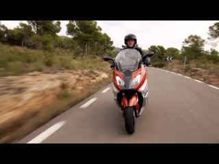 The new BMW C 650 Sport Driving Video Country | AutoMotoTV