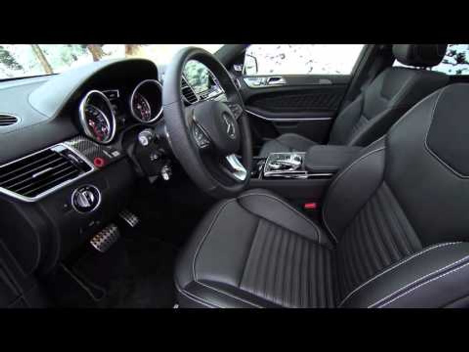 Mercedes-Benz GLS 500 4MATIC Interior Design |...