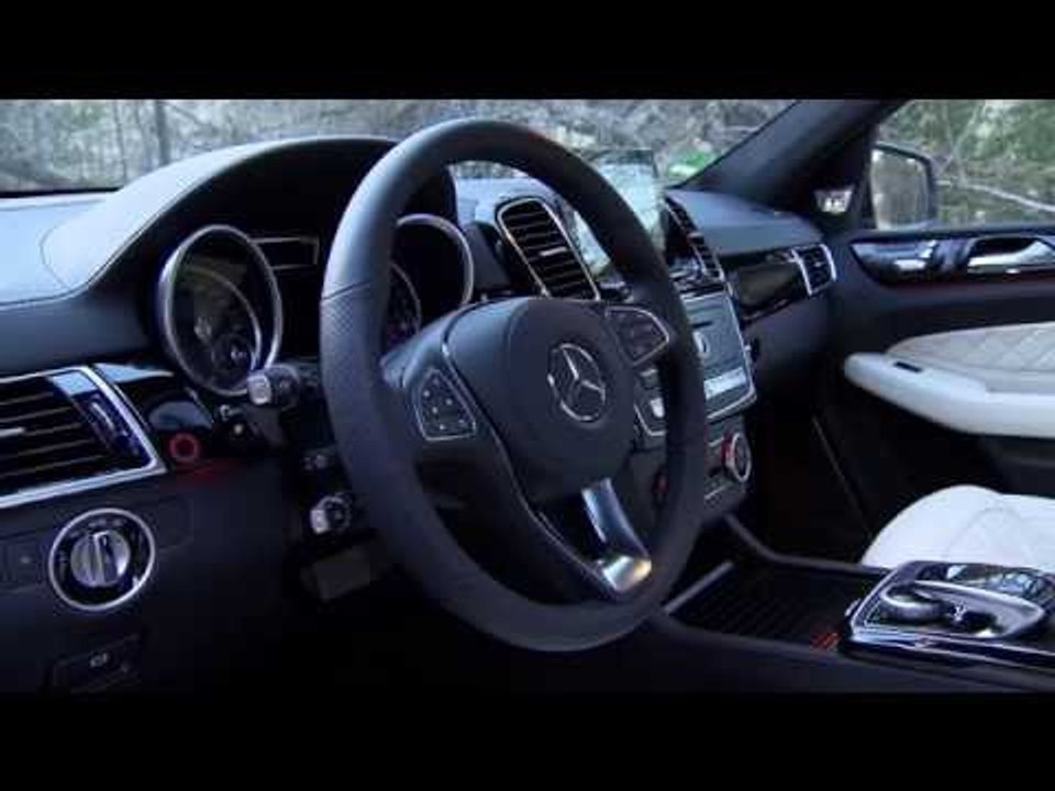 Mercedes-Benz GLS 400 4MATIC Interior Design |...