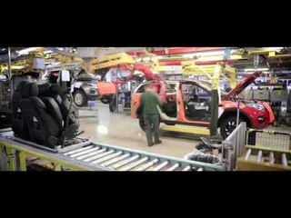 Land Rover Discovery - Mothers Day 2016 | AutoMotoTV