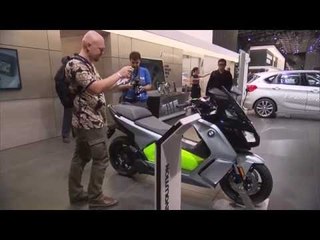The new BMW Evolution presented at 2016 Paris Motor Show | AutoMotoTV