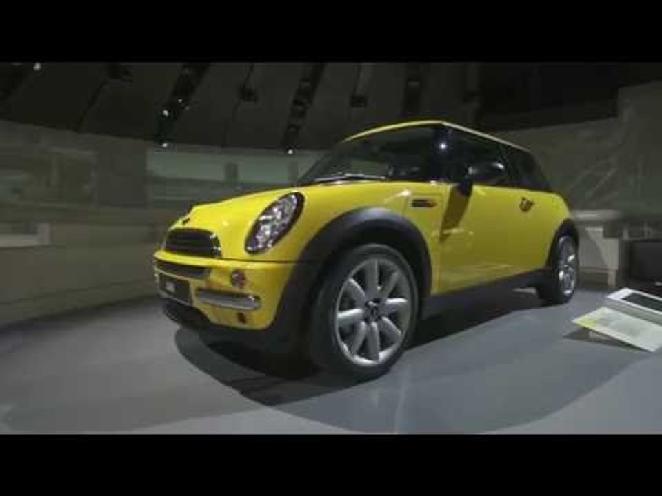 2016 BMW Museum - Special Exhibition 100 Masterpieces 21st Century | AutoMotoTV