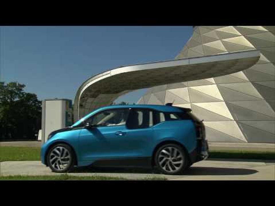 BMW i3 (94Ah) Charging | AutoMotoTV