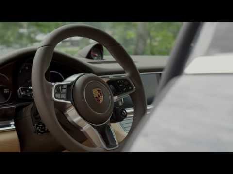Porsche Panamera 4S Diesel Interior Design in Night Blue Metallic Trailer | AutoMotoTV