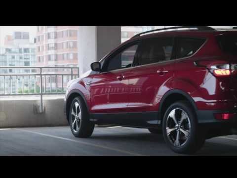 Ford Focus RS Driving Video at Monticello Motor Club | AutoMotoTV