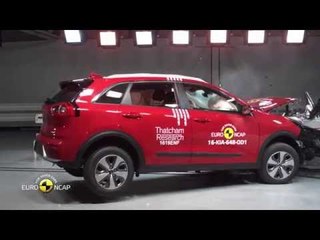 Kia Niro - Crash Tests 2016 | AutoMotoTV