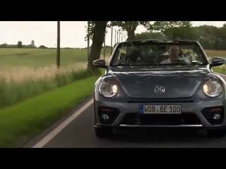 2017 Volkswagen Beetle Driving Video in Gray | AutoMotoTV