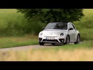 2017 Volkswagen Beetle Driving Video in White Trailer | AutoMotoTV