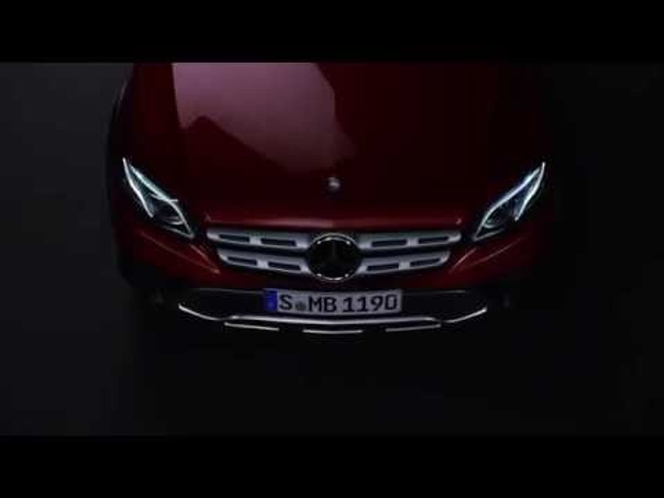 The new Mercedes-Benz E-Class All-Terrain - Exterior Design in Studio Trailer | AutoMotoTV