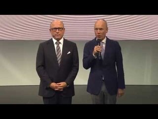 ŠKODA KODIAQ Presentation at the Paris Motor Show 2016 | AutoMotoTV