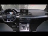 Audi Q5 - Interior Design in Red Trailer | AutoMotoTV