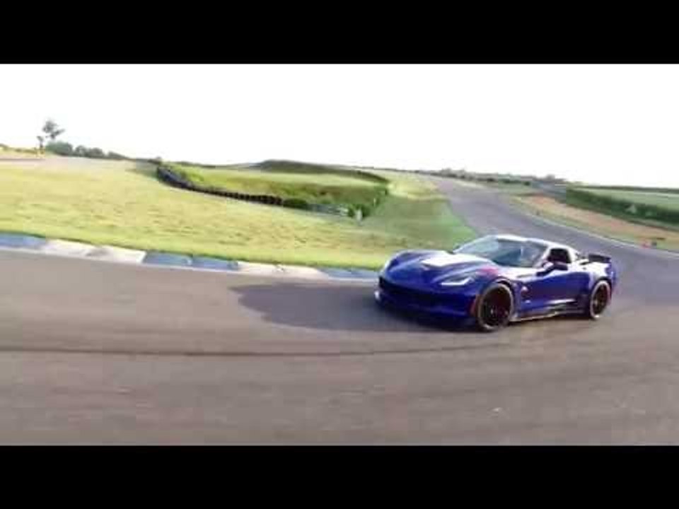 2017 Chevrolet Corvette Grand Sport Driving Video | AutoMotoTV - video  Dailymotion