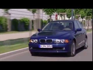 BMW 5 Series, E39 (1995-2003) Driving Video in Blue Trailer | AutoMotoTV