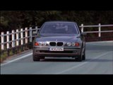 BMW 5 Series, E39 (1995-2003) Driving Video in Grey Trailer | AutoMotoTV