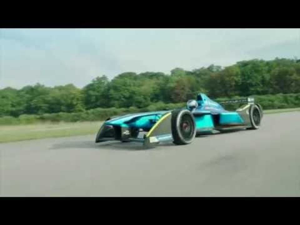 2016 Formula E Renault Z.E.16 Design | AutoMotoTV