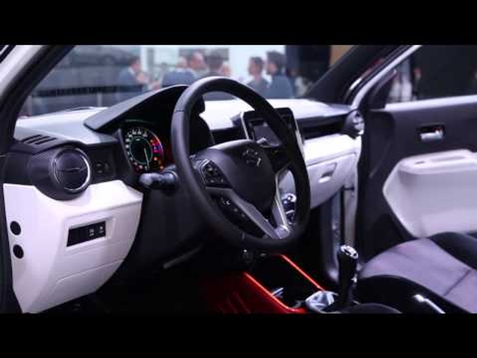Suzuki Ignis Interior Design in White Trailer | AutoMotoTV