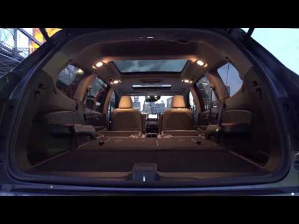 2017 Honda Pilot Elite AWD Interior Design | AutoMotoTV