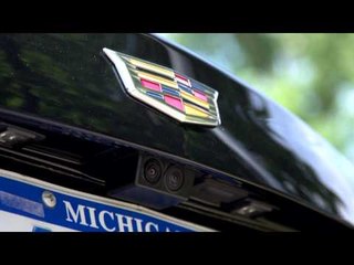 Cadillac Interior and Technology | AutoMotoTV