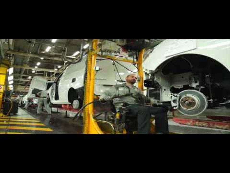 2017 Maubeuge Renault plant Assembly | AutoMotoTV