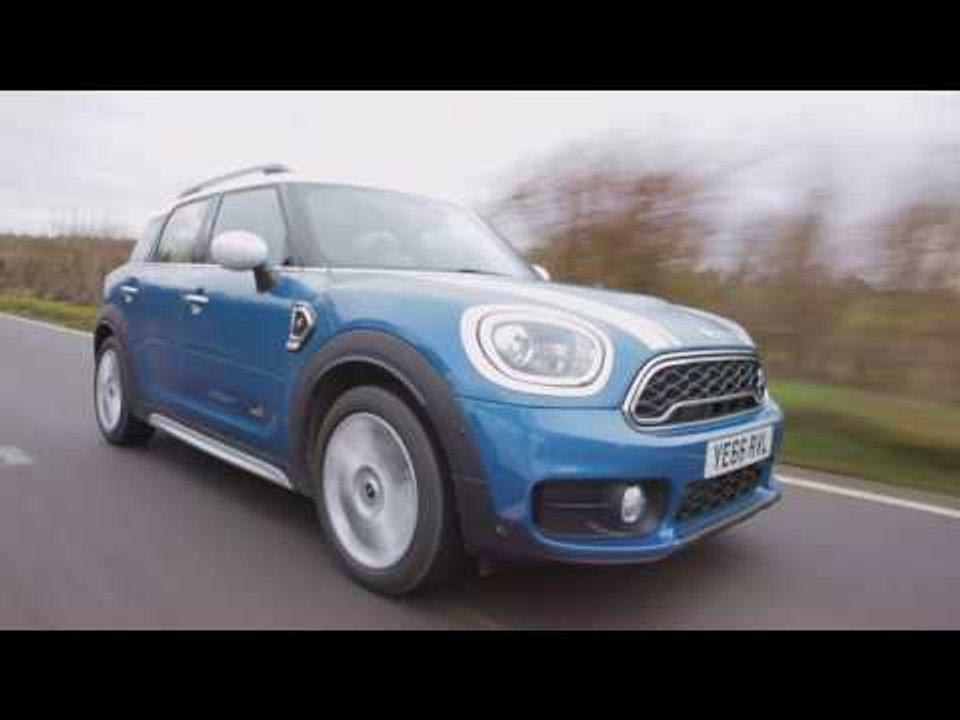 MINI Cooper S Countryman ALL4 in Island Blue Dr...