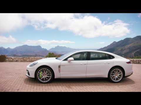 Porsche Panamera 4 E-Hybrid Executive - Carrara White Exterior Design | AutoMotoTV