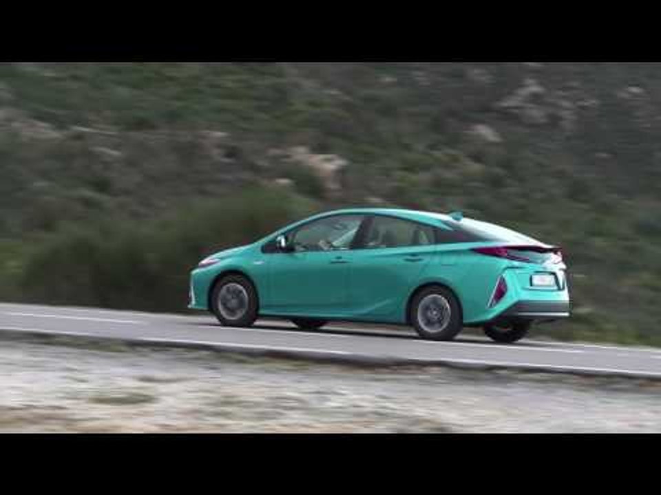 2017 Toyota Prius Plug-In Hybrid in Tian Driving in the Country | AutoMotoTV