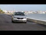 SKODA OCTAVIA - Driving Video in the City | AutoMotoTV
