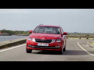 SKODA OCTAVIA COMBI - Driving Video in the City Trailer | AutoMotoTV