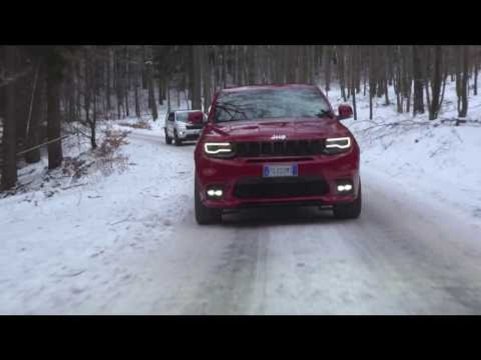 2017 Jeep® Grand Cherokee Preview | AutoMotoTV