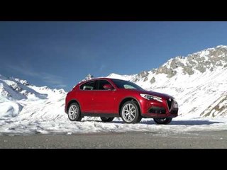 Video herunterladen: Alfa Romeo Stelvio - Passo dello Stelvio | AutoMotoTV