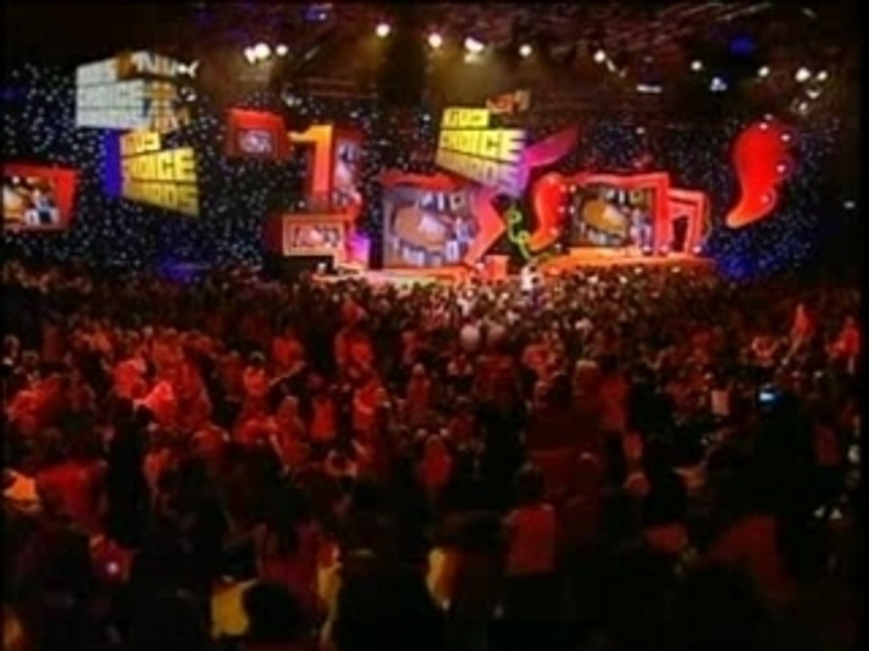 McFLY - UK Kids Choice Awards - 27.10.2007 (Clip 11)