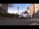 smart fortwo electric drive white electric green Driving in the City | AutoMotoTV