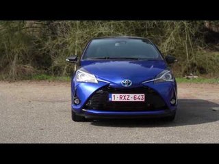 2017 Toyota Yaris Hybrid Exterior Design in Blue Trailer | AutoMotoTV