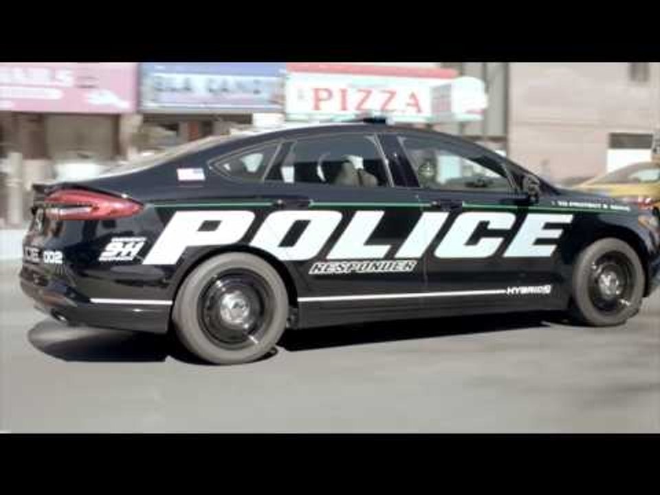 Ford Police Responder Hybrid Sedan Preview | AutoMotoTV