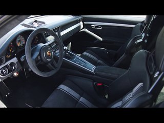 Porsche 911 GT3 Interior Design in Crayon Trailer | AutoMotoTV