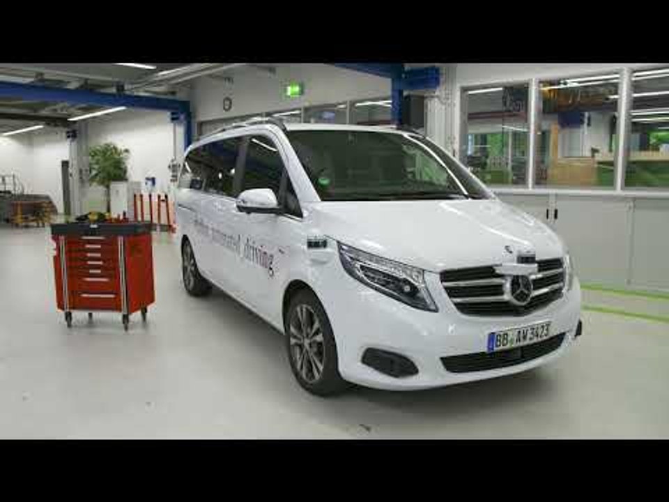 urban automated driving by Mercedes Benz and Bosch - Research & Development Workshop Sindelfingen