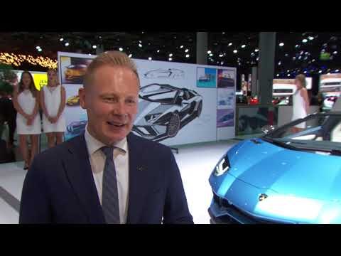 The new Lamborghini Aventador S Roadster - Interview Mitja Borkert