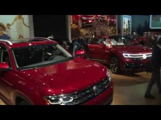 Volkswagen Atlas Tanoak Pickup Concept at 2018 New York Auto Show