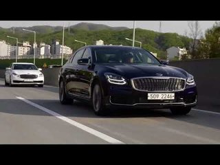 2019 Kia K900 Driving Video