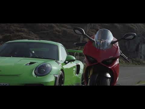 Behind the scenes - The new Porsche 911 GT3 RS at the world's greatest road race