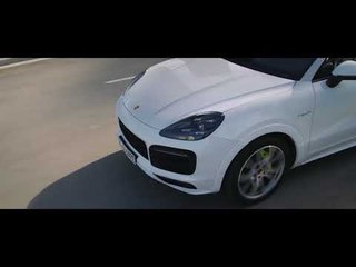 Porsche Cayenne E-Hybrid Press film